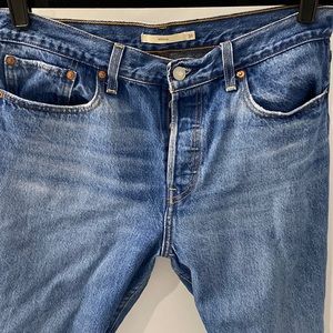 WEDGIE STRAIGHT FIT WOMEN'S JEANS | Charleston Outlasted - Dark Wash